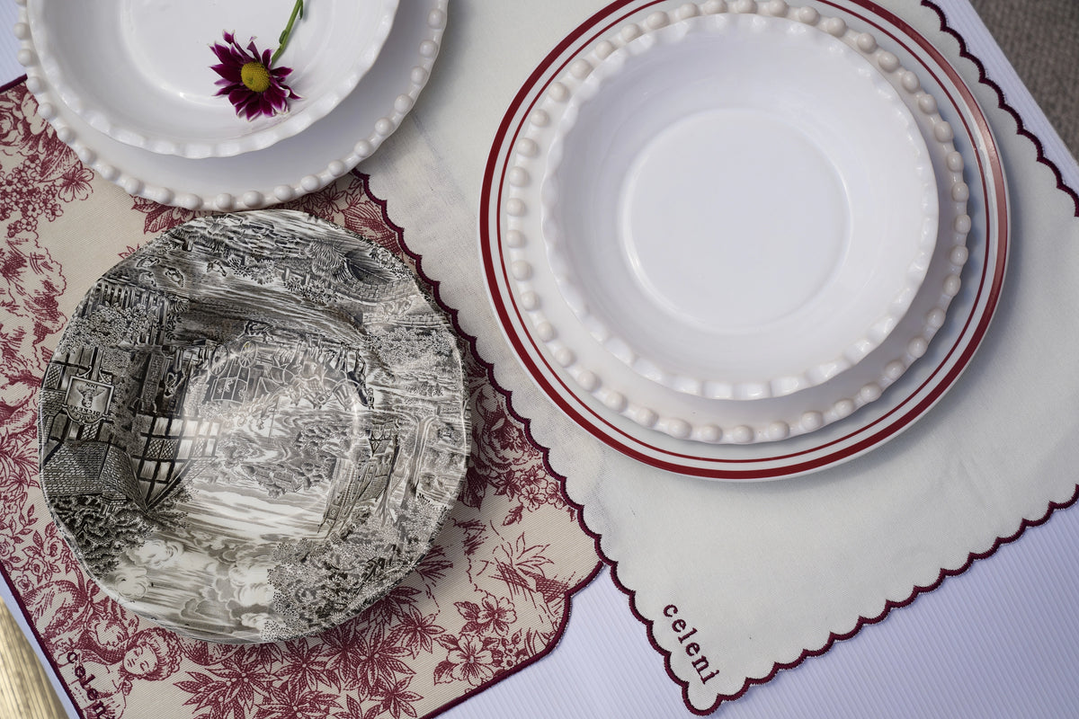 Yorktown Table Mat